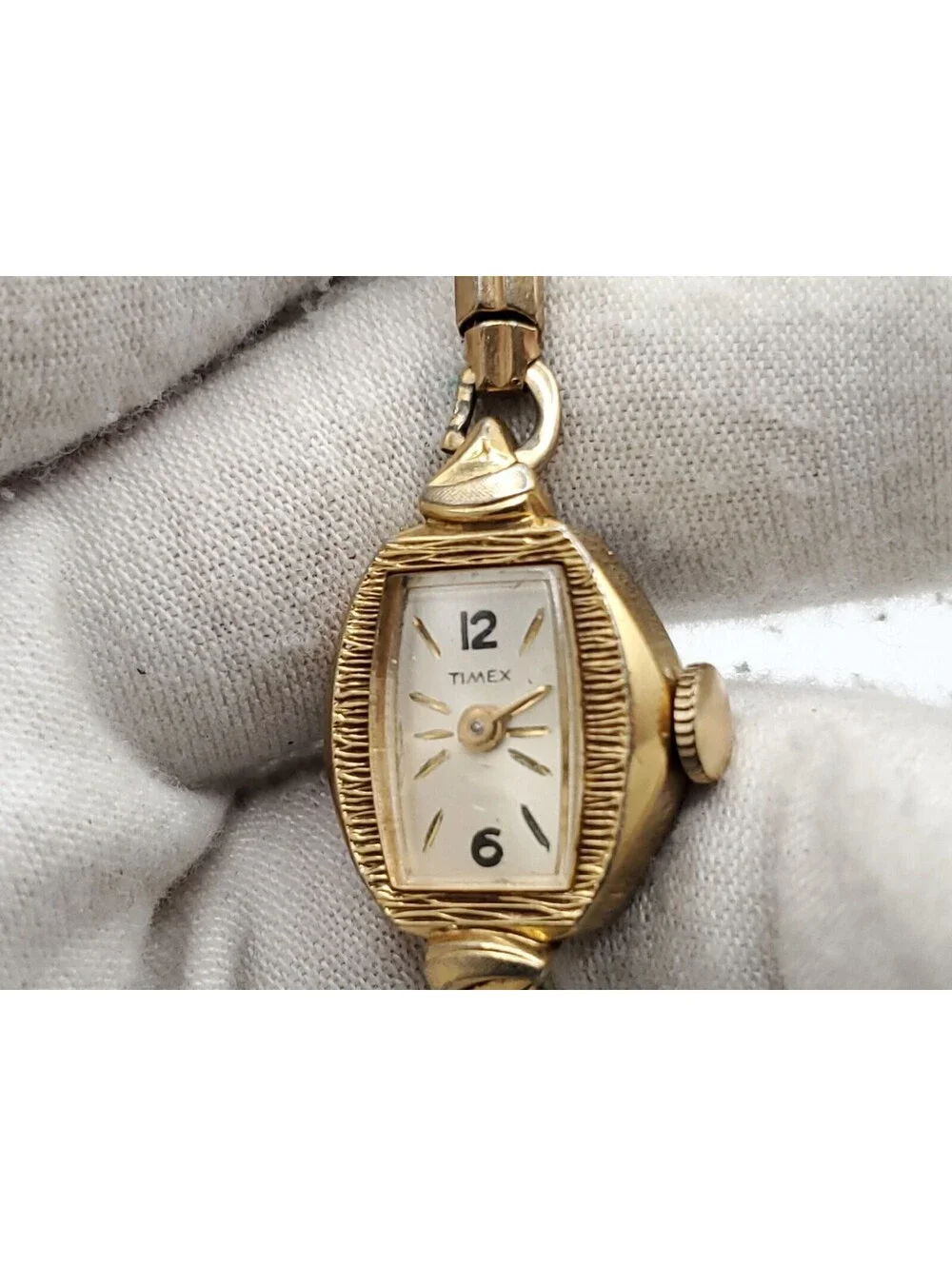Vintage Mechanical Womens Timex Watch For Parts Or Repair